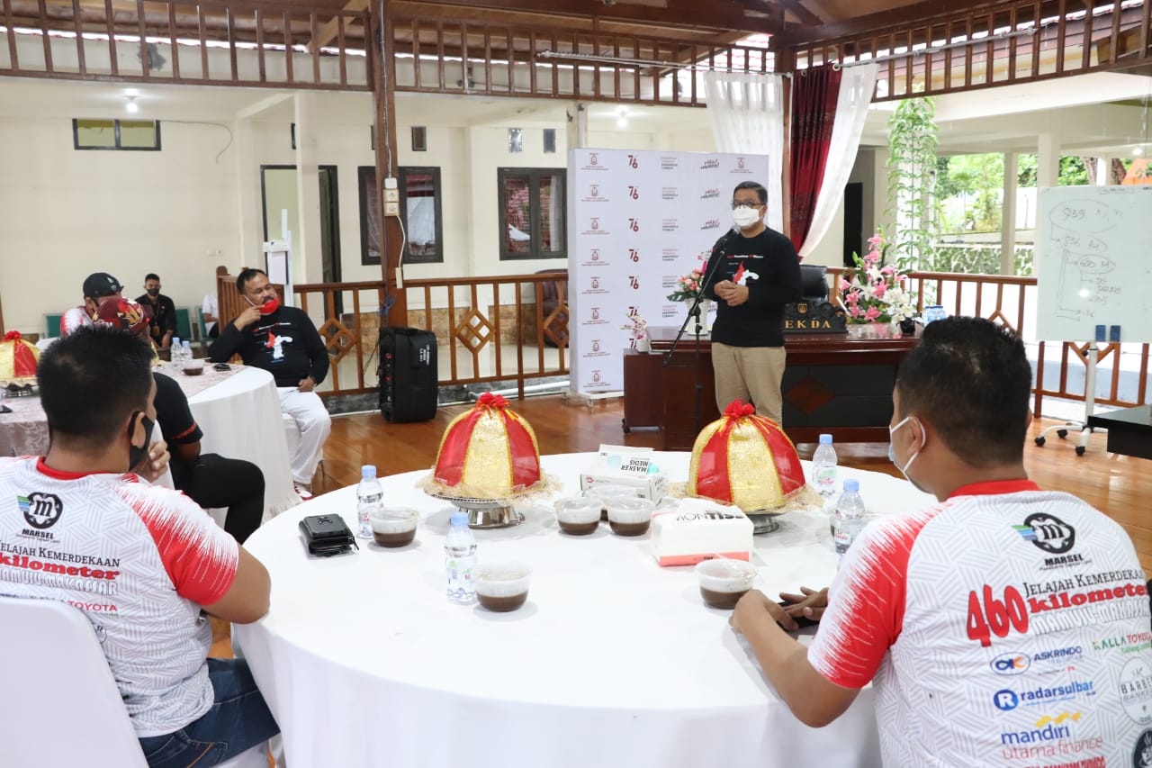 Sekprov Sulbar Lepas Tim Jelajah Kemerdekaan 460 Km Mamuju-Makassar